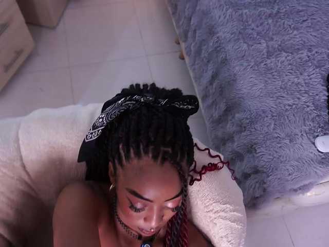 alondrasparrow live cam on BongaCams