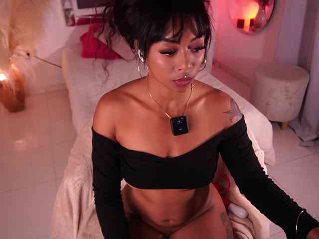 Model: AlondraSparrow
