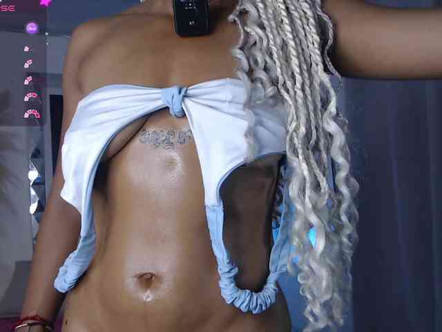 Model: AlondraSparrow