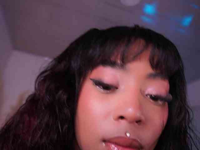 Model: AlondraSparrow