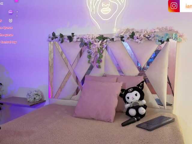 hina-tay's BongaCams show and profile
