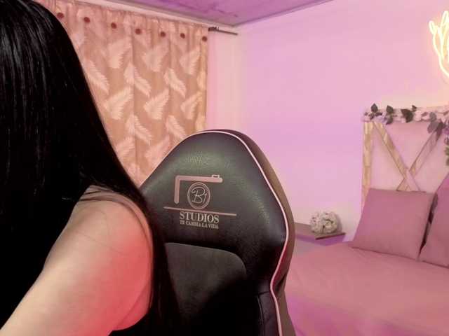 hina-tay's BongaCams show and profile