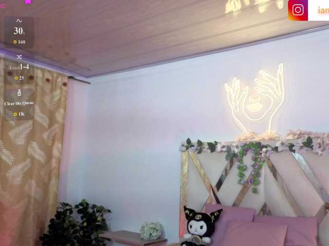 hina-tay's BongaCams show and profile