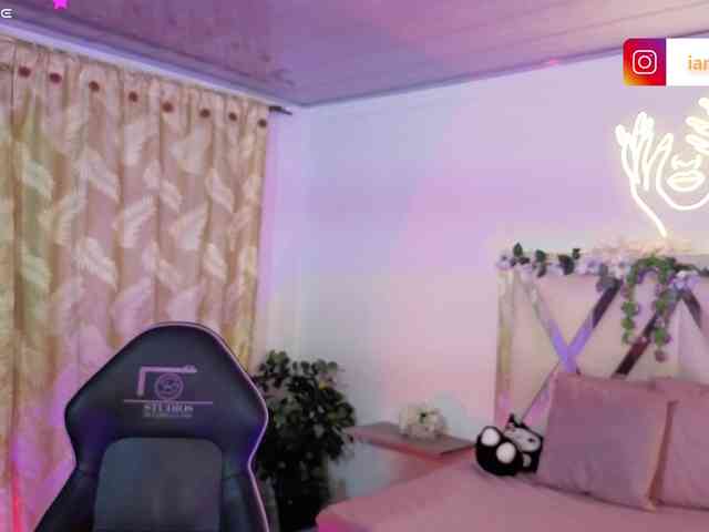 hina-tay webcam