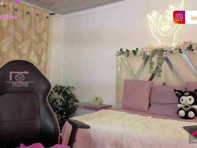 hina-tay webcam