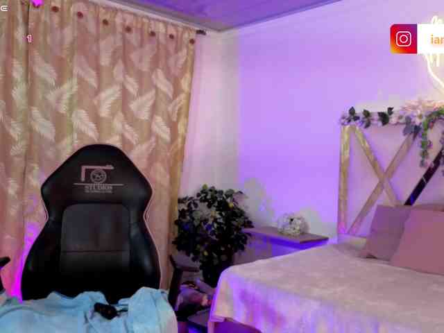 hina-tay webcam
