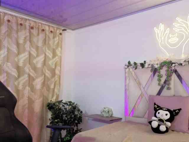 hina-tay webcam