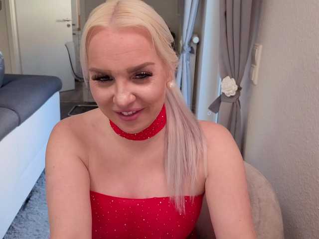 MiaXXXLive