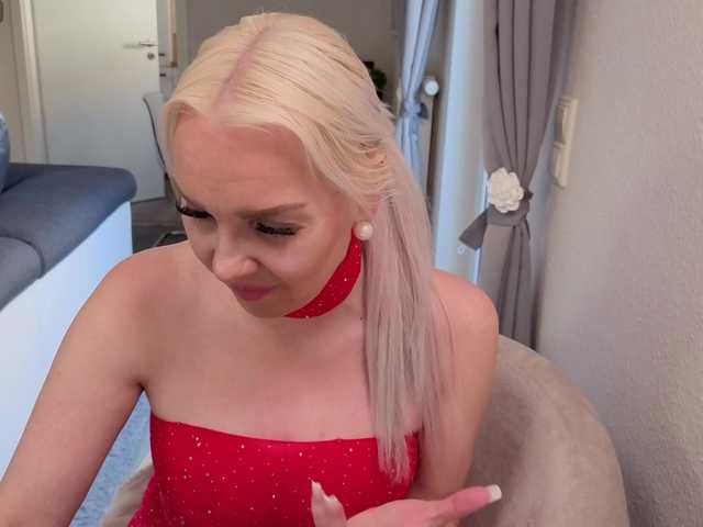 MiaXXXLive
