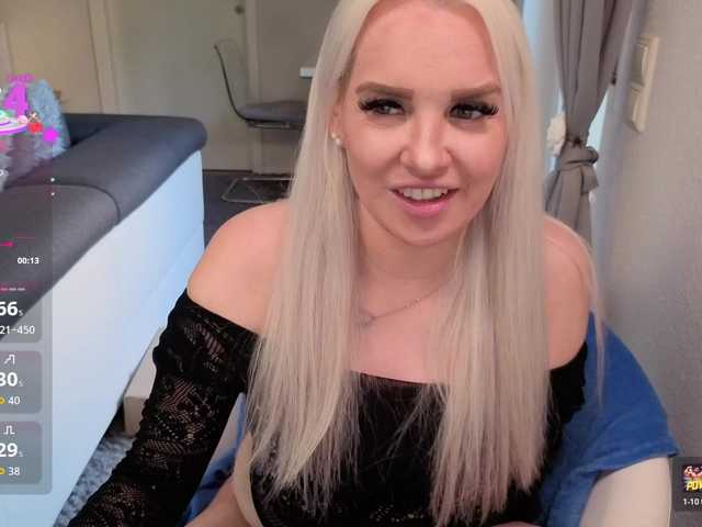 MiaXXXLive