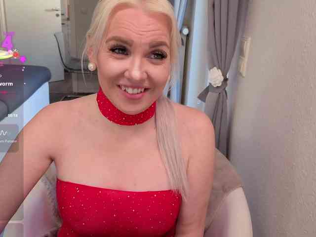 MiaXXXLive