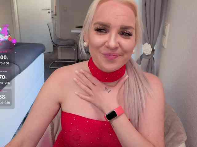 MiaXXXLive