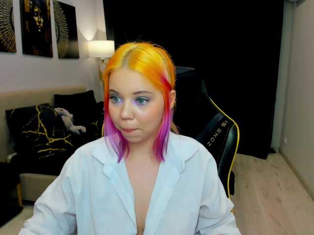 FunnyVibe live cam on BongaCams