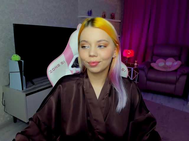 FunnyVibe live cam on BongaCams