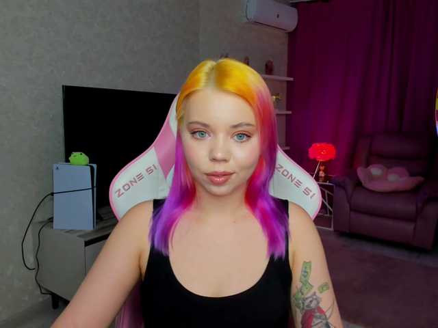 FunnyVibe live cam on BongaCams