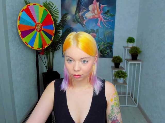 FunnyVibe live cam on BongaCams