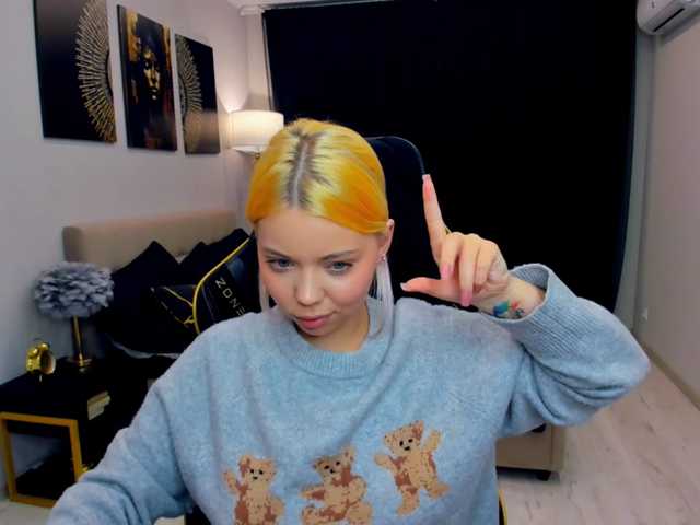 FunnyVibe live cam preview