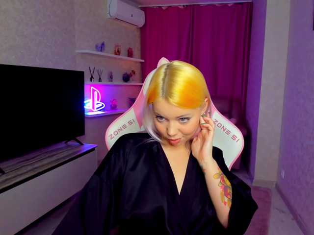 FunnyVibe live cam on BongaCams