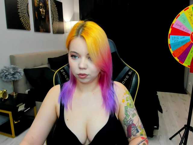 FunnyVibe live cam on BongaCams