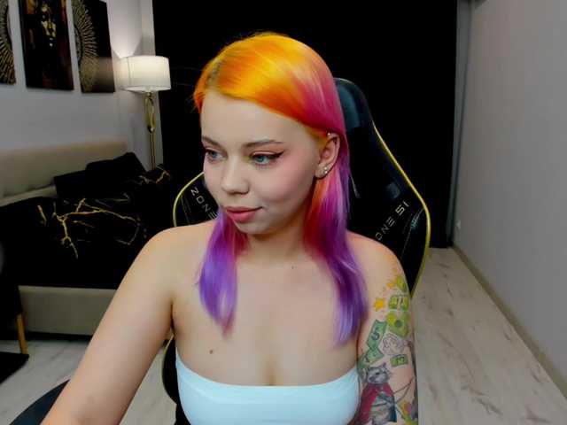FunnyVibe live cam on BongaCams