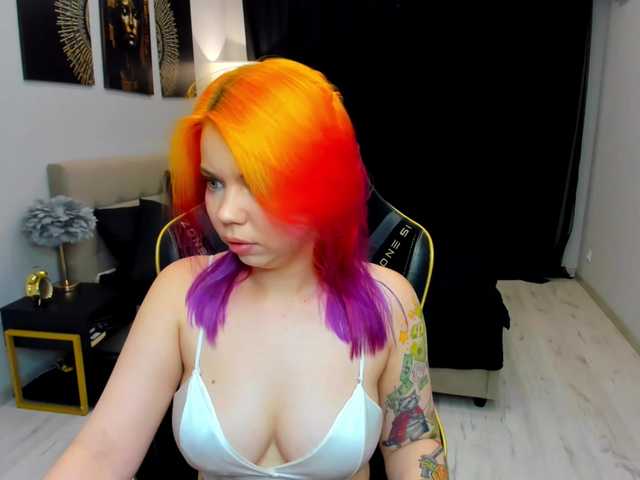 FunnyVibe live cam on BongaCams