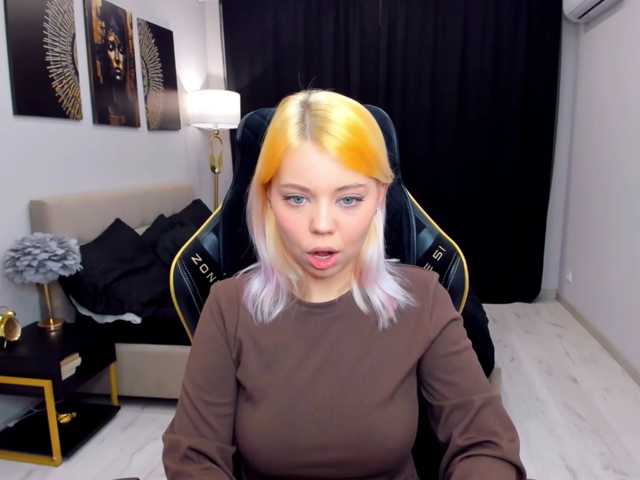 FunnyVibe live cam on BongaCams