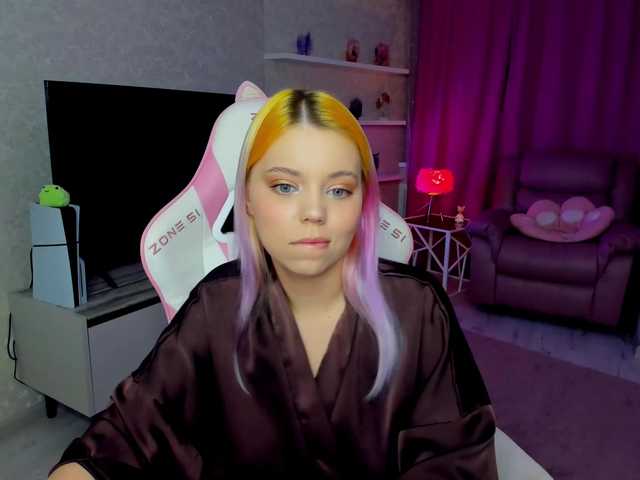 FunnyVibe live cam on BongaCams