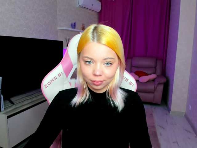 FunnyVibe live cam preview