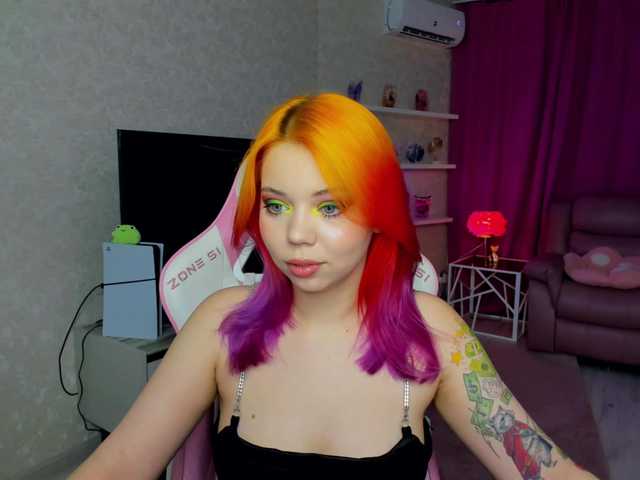 FunnyVibe live cam on BongaCams