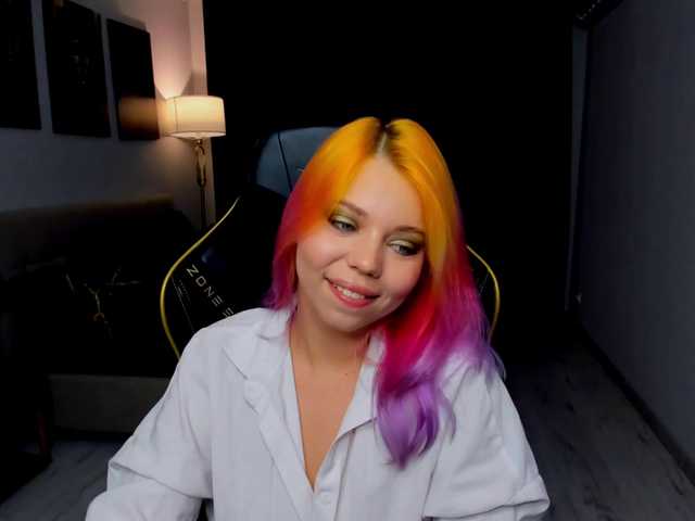 FunnyVibe live cam on BongaCams
