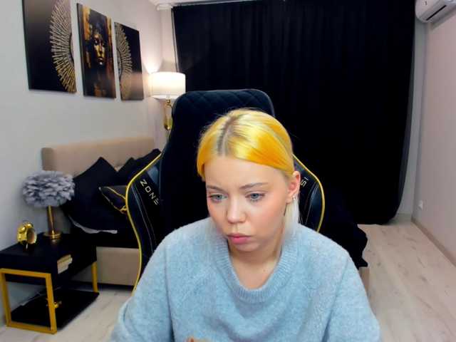 FunnyVibe live cam preview