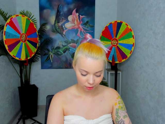 FunnyVibe live cam on BongaCams