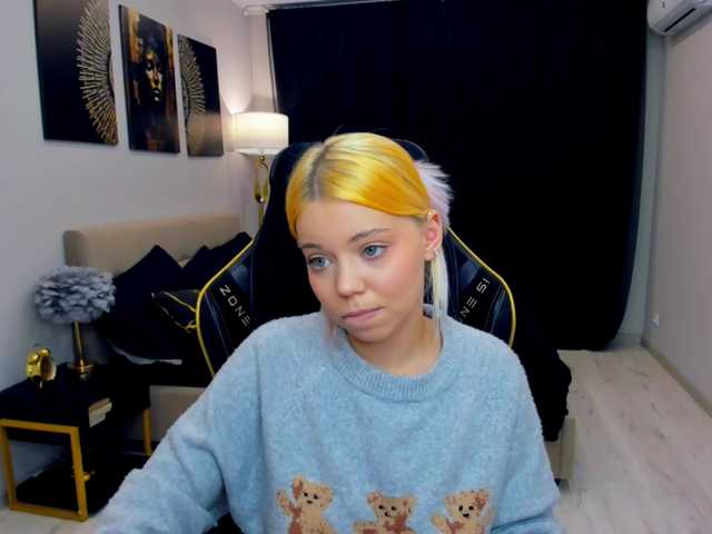 FunnyVibe live cam preview