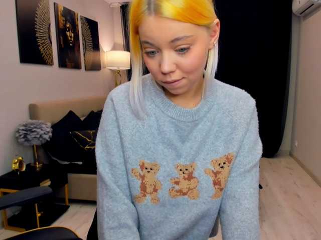 FunnyVibe live cam preview