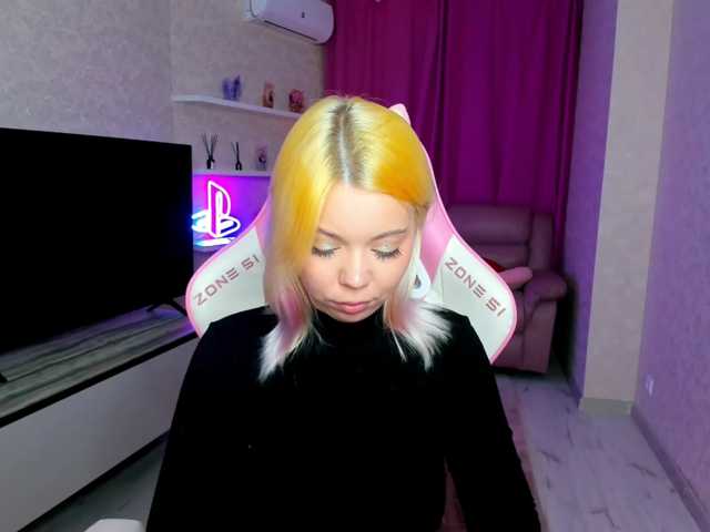FunnyVibe live cam preview