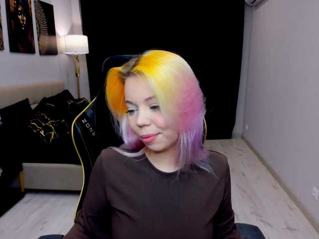 FunnyVibe live cam preview
