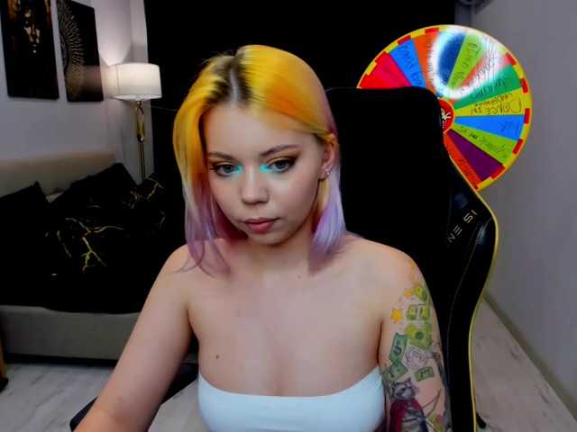 FunnyVibe live cam on BongaCams
