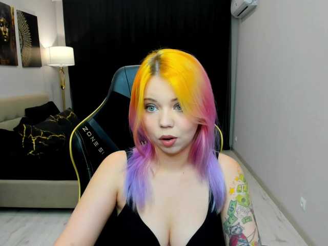 FunnyVibe live cam on BongaCams