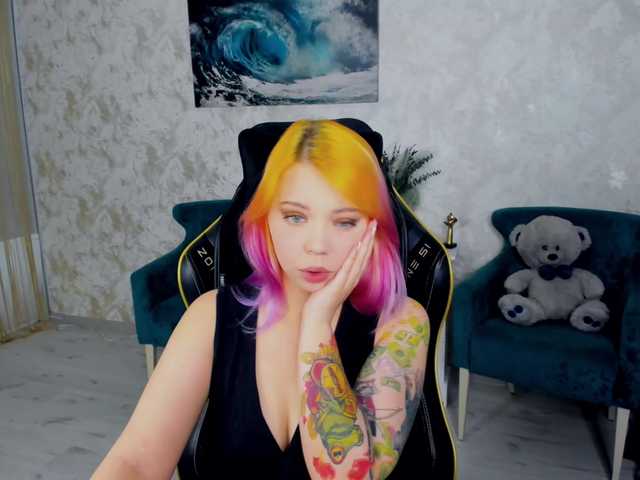 FunnyVibe live cam on BongaCams