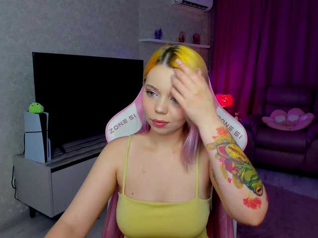FunnyVibe live cam on BongaCams