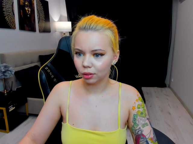 FunnyVibe live cam on BongaCams