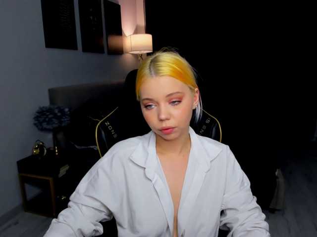 FunnyVibe live cam on BongaCams