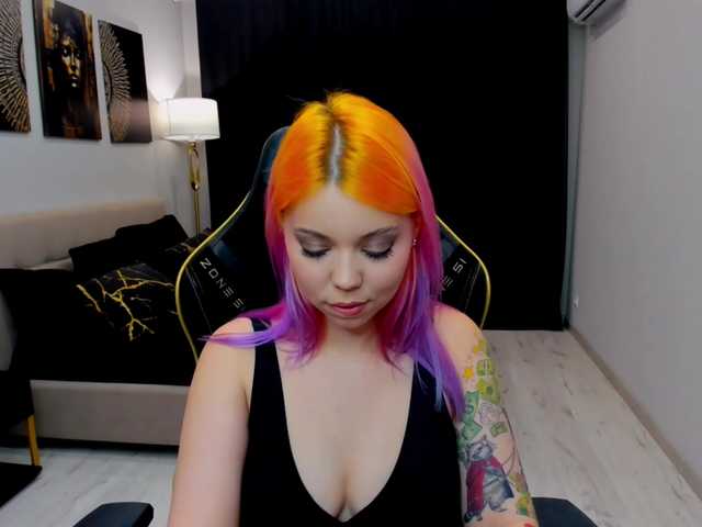 FunnyVibe live cam on BongaCams