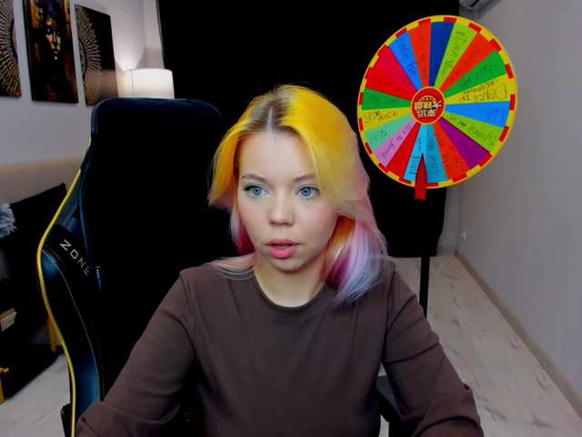 FunnyVibe live cam preview