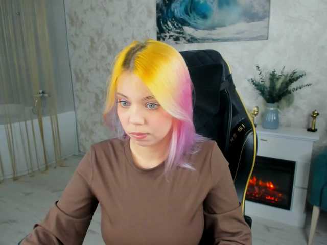 FunnyVibe live cam on BongaCams