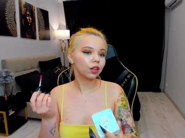 FunnyVibe live cam on BongaCams