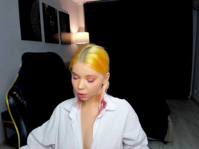 FunnyVibe live cam on BongaCams