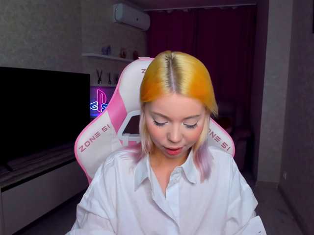 FunnyVibe live cam on BongaCams