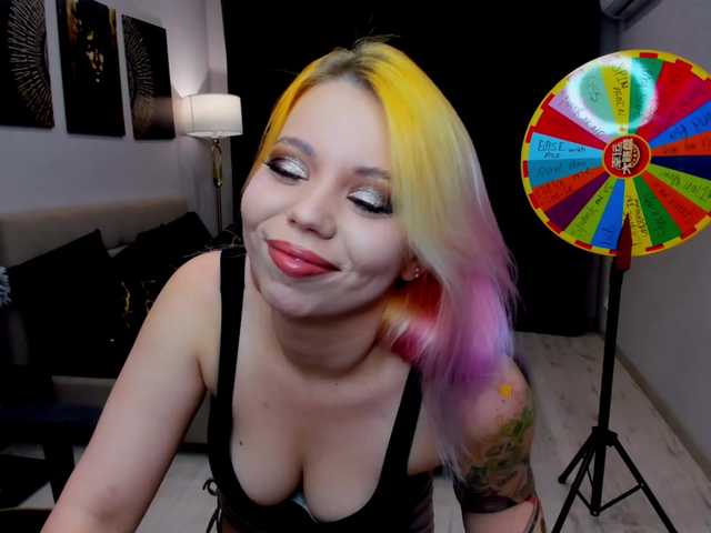 FunnyVibe live cam on BongaCams