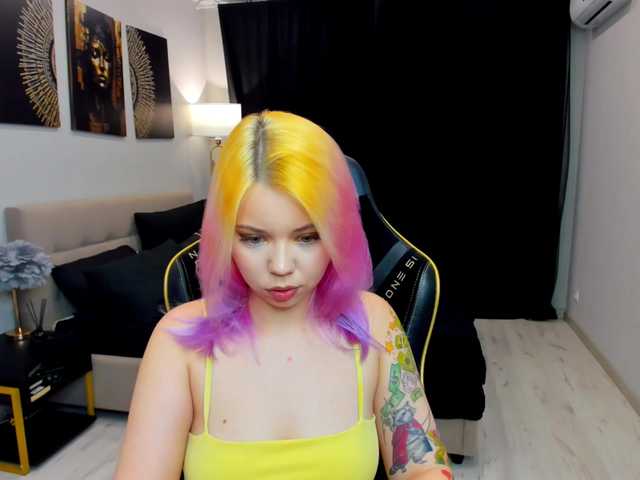 FunnyVibe live cam on BongaCams